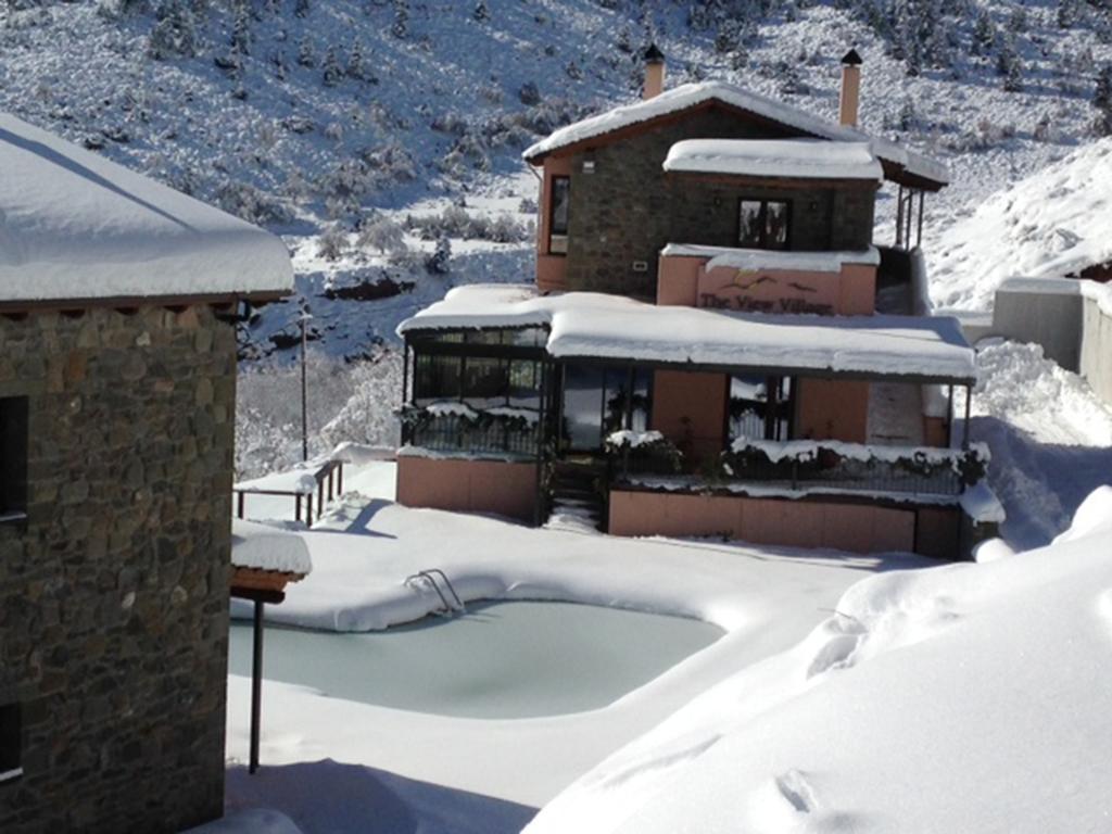 The View Village - Villas Suites & Spa Karpenísion Esterno foto