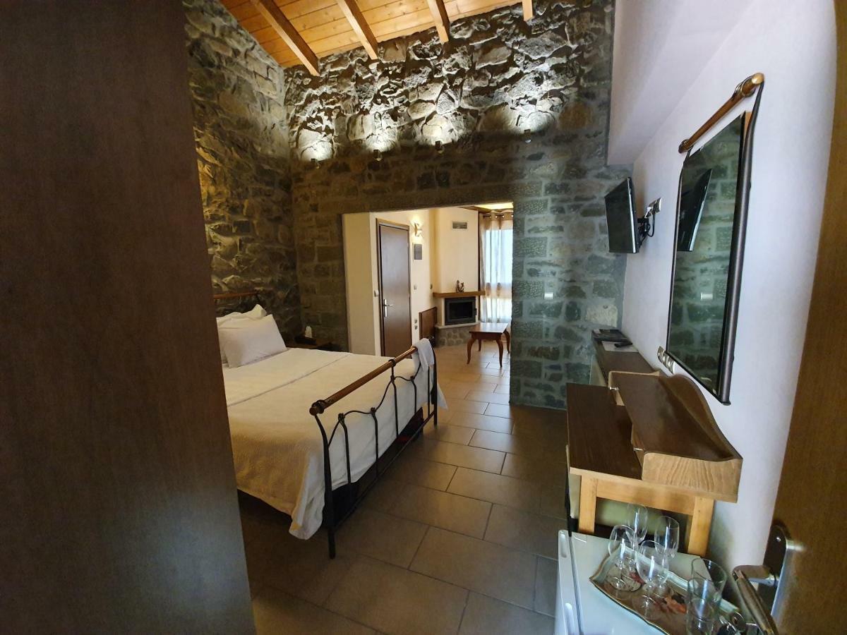 The View Village - Villas Suites & Spa Karpenísion Esterno foto